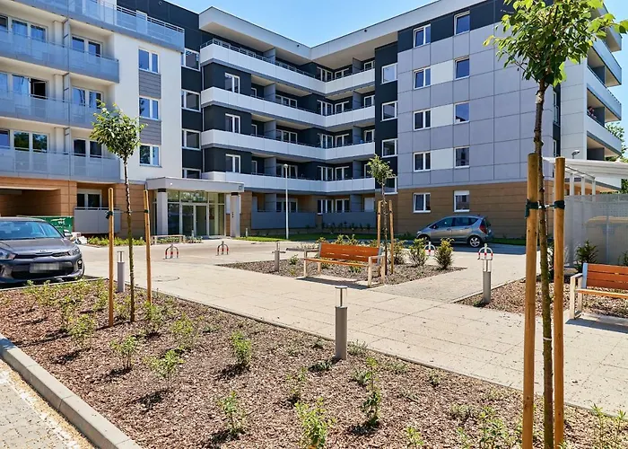 Vintage In New Estate With Parking - Krzyki By Renters ורוצלב