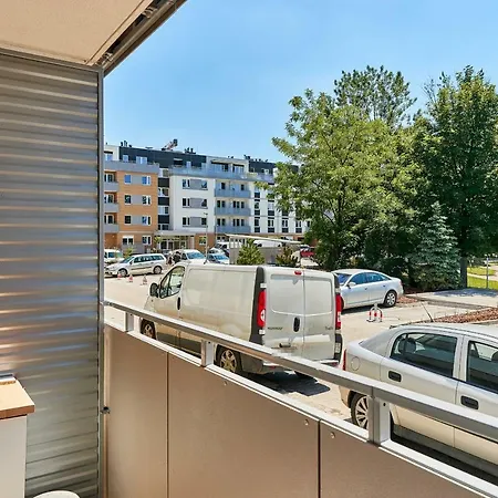 Vintage In New Estate With Parking - Krzyki By Renters Apartment *