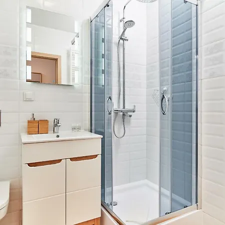 Vintage In New Estate With Parking - Krzyki By Renters Apartment Wroclaw