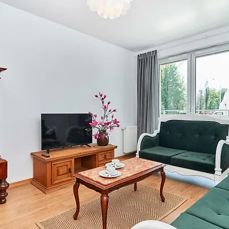 Appartamento Vintage In New Estate With Parking - Krzyki By Renters *