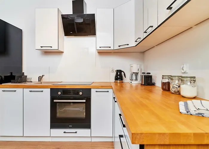 Apartment Vintage In New Estate With Parking - Krzyki By Renters Breslau